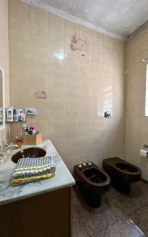Casa à venda com 349m², 3 quartos e 2 vagas Casa à venda com 349m², 3 quartos e 2 vagasBanheiro da Suíte 3