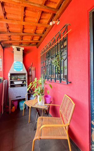 Casa à venda com 349m², 3 quartos e 2 vagas Casa à venda com 349m², 3 quartos e 2 vagasChurrasqueira
