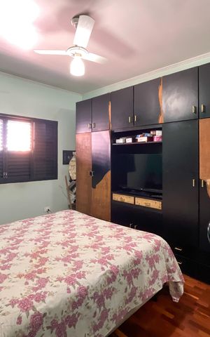 Casa à venda com 349m², 3 quartos e 2 vagas Casa à venda com 349m², 3 quartos e 2 vagasSuíte 3