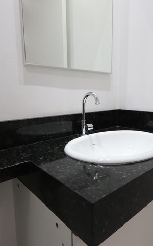Apartamento para alugar com 34m², 2 quartos e sem vagaBanheiro