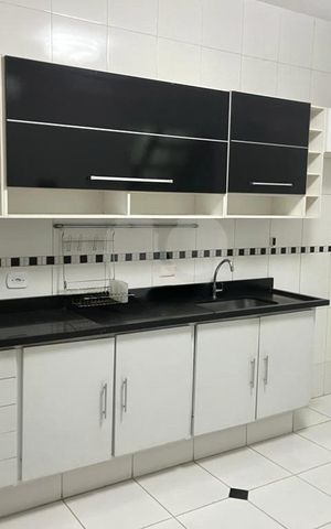 Casa de condomínio à venda com 229m², 4 quartos e 3 vagas