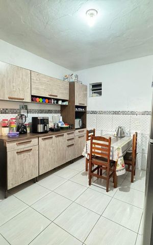 Casa à venda com 101m², 4 quartos e 1 vaga Casa à venda com 101m², 4 quartos e 1 vagaCozinha