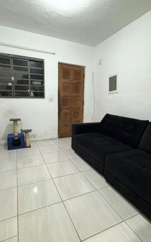 Casa à venda com 101m², 4 quartos e 1 vaga Casa à venda com 101m², 4 quartos e 1 vagaSala