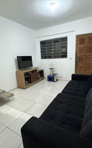 Casa à venda com 101m², 4 quartos e 1 vaga Casa à venda com 101m², 4 quartos e 1 vagaSala