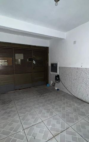 Casa à venda com 101m², 4 quartos e 1 vaga Casa à venda com 101m², 4 quartos e 1 vagaGaragem