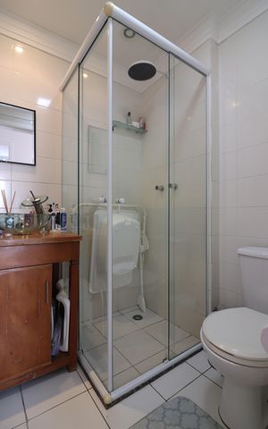 Apartamento à venda com 65m², 3 quartos e 2 vagasBanheiro Social