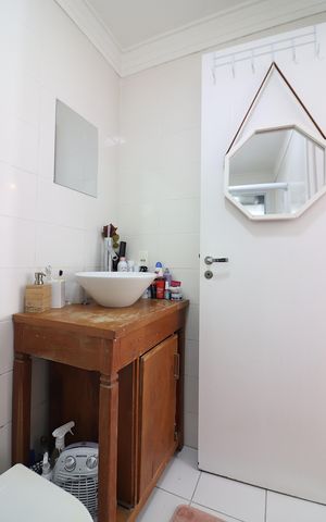 Apartamento à venda com 65m², 3 quartos e 2 vagasSuíte Banheiro
