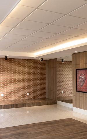 Apartamento à venda com 95m², 3 quartos e 2 vagas Apartamento à venda com 95m², 3 quartos e 2 vagasÁrea comum - Hall