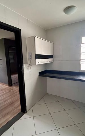 Apartamento à venda com 47m², 2 quartos e 1 vaga Apartamento à venda com 47m², 2 quartos e 1 vagaCozinha e Área de Serviço