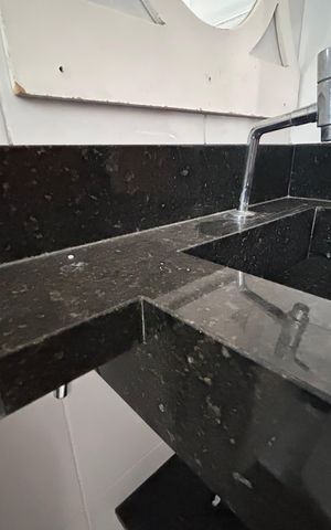 Apartamento à venda com 47m², 2 quartos e 1 vaga Apartamento à venda com 47m², 2 quartos e 1 vagaBanheiro