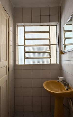 Casa à venda com 146m², 3 quartos e 2 vagasBanheiro de serviço
