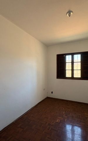 Casa à venda com 146m², 3 quartos e 2 vagasQuarto 1