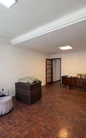 Casa à venda com 146m², 3 quartos e 2 vagasSala