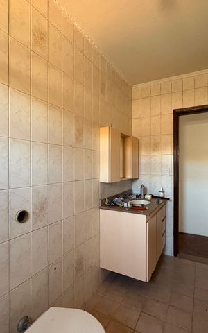 Casa à venda com 146m², 3 quartos e 2 vagasBanheiro Social