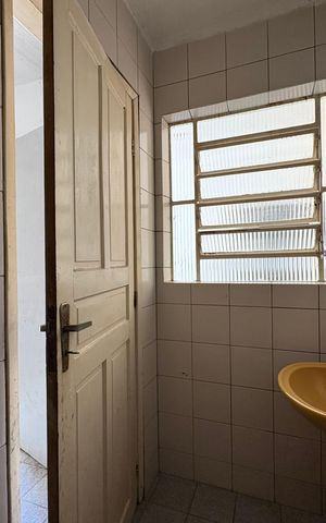 Casa à venda com 146m², 3 quartos e 2 vagasBanheiro de serviço