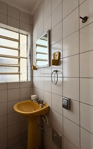 Casa à venda com 146m², 3 quartos e 2 vagasBanheiro de serviço