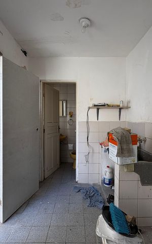 Casa à venda com 146m², 3 quartos e 2 vagasLavanderia