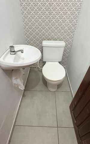 Casa à venda com 146m², 3 quartos e 2 vagasLavabo da Sala de jantar