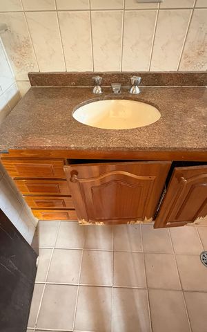 Casa à venda com 146m², 3 quartos e 2 vagasBanheiro da Suíte 3