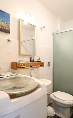 Apartamento à venda com 46m², 1 quarto e sem vagaBanheiro