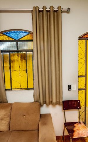 Casa à venda com 180m², 2 quartos e 2 vagasSala