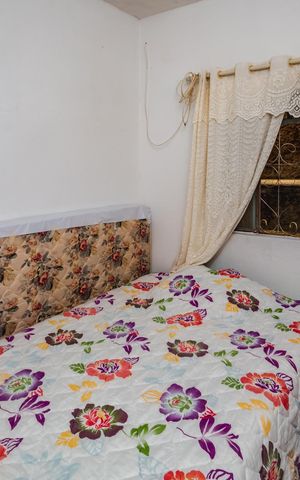 Casa à venda com 180m², 2 quartos e 2 vagasSuíte