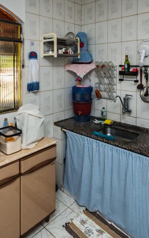 Casa à venda com 180m², 2 quartos e 2 vagasCozinha