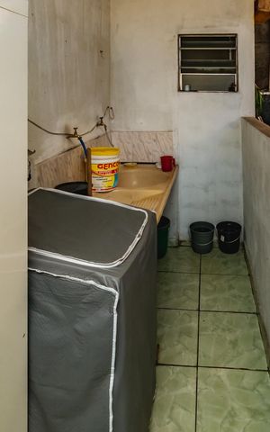 Casa à venda com 180m², 2 quartos e 2 vagasÁrea de Serviço