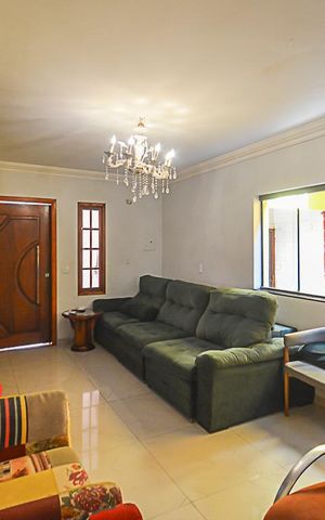 Casa à venda com 115m², 3 quartos e 1 vaga Casa à venda com 115m², 3 quartos e 1 vagaSala