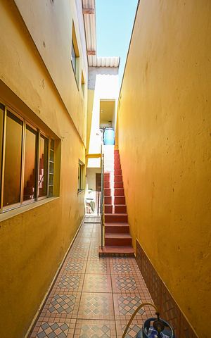 Casa à venda com 115m², 3 quartos e 1 vaga Casa à venda com 115m², 3 quartos e 1 vagaCorredor