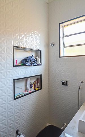 Casa à venda com 115m², 3 quartos e 1 vaga Casa à venda com 115m², 3 quartos e 1 vagaBanheiro da Suíte