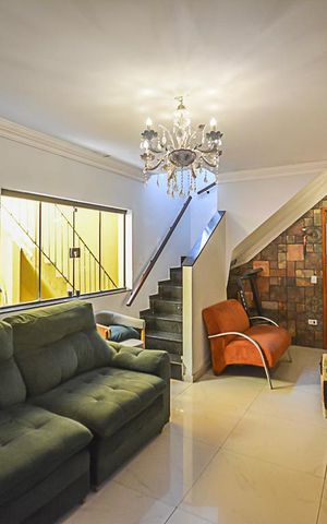 Casa à venda com 115m², 3 quartos e 1 vaga Casa à venda com 115m², 3 quartos e 1 vagaSala