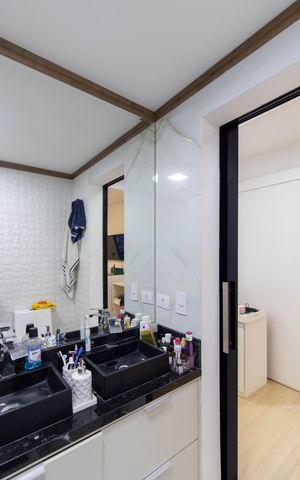 Apartamento à venda com 168m², 3 quartos e 3 vagas Apartamento à venda com 168m², 3 quartos e 3 vagasSuíte 1