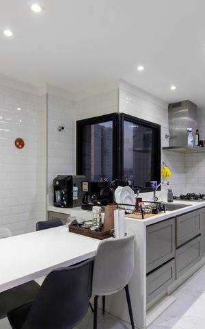 Apartamento à venda com 168m², 3 quartos e 3 vagas Apartamento à venda com 168m², 3 quartos e 3 vagasCozinha