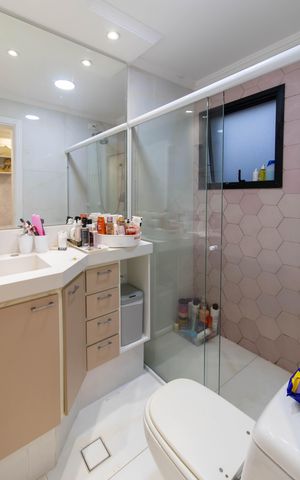 Apartamento à venda com 168m², 3 quartos e 3 vagas Apartamento à venda com 168m², 3 quartos e 3 vagasSuíte 2