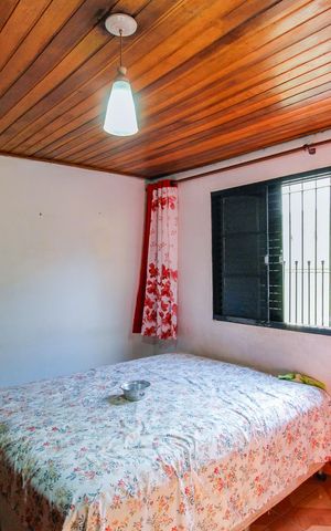 Casa à venda com 258m², 3 quartos e 3 vagasQuarto 2