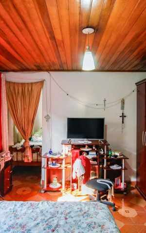 Casa à venda com 258m², 3 quartos e 3 vagasQuarto 2