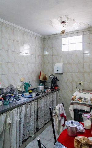 Casa à venda com 258m², 3 quartos e 3 vagasCozinha