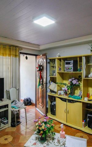 Casa à venda com 258m², 3 quartos e 3 vagasSala