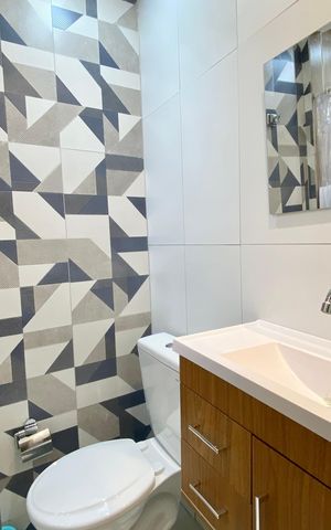 Apartamento para alugar com 55m², 1 quarto e sem vaga Apartamento para alugar com 55m², 1 quarto e sem vagaBanheiro da Suíte