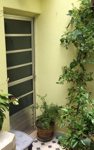 Casa à venda com 132m², 2 quartos e 1 vaga Casa à venda com 132m², 2 quartos e 1 vagaÁrea externa