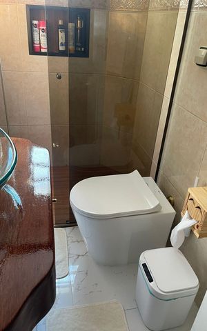 Casa à venda com 132m², 2 quartos e 1 vaga Casa à venda com 132m², 2 quartos e 1 vagaBanheiro