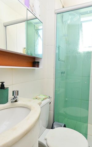 Apartamento à venda com 130m², 2 quartos e 2 vagas Apartamento à venda com 130m², 2 quartos e 2 vagasBanheiro da Suíte