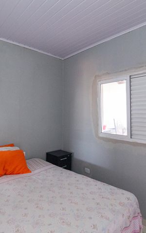 Casa à venda com 150m², 4 quartos e sem vaga Casa à venda com 150m², 4 quartos e sem vagaQuarto