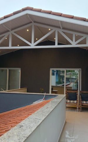 Casa à venda com 130m², 3 quartos e 3 vagas Casa à venda com 130m², 3 quartos e 3 vagasTerraço