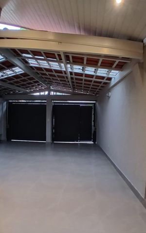 Casa à venda com 130m², 3 quartos e 3 vagas Casa à venda com 130m², 3 quartos e 3 vagasGaragem