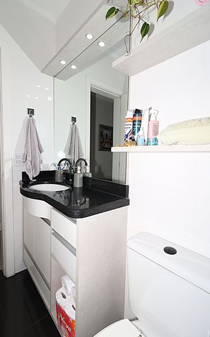 Apartamento à venda com 62m², 2 quartos e 1 vagaBanheiro Social