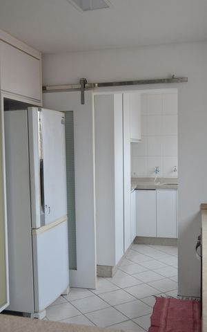 Apartamento à venda com 141m², 3 quartos e 2 vagasCozinha