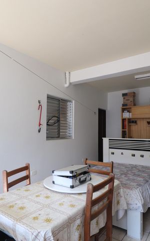 Casa à venda com 180m², 3 quartos e 2 vagasEdícula - Quarto