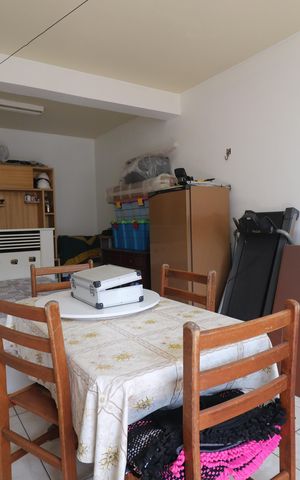 Casa à venda com 180m², 3 quartos e 2 vagasEdícula - Quarto